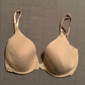 Natori nursing bra with wire